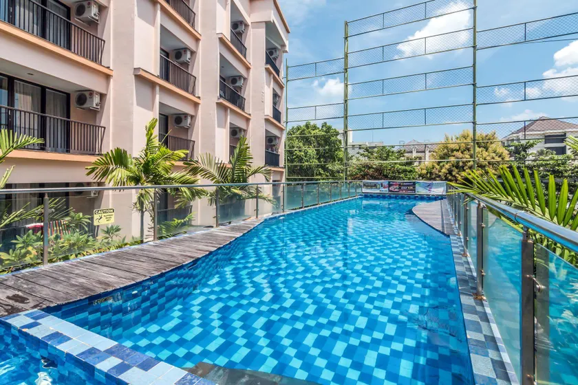 ZEN Rooms Raya Kuta 3 - Image 1