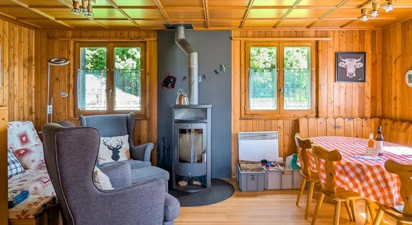Repos en montagne, Chalet au vert, vue et terrasse - Image 1