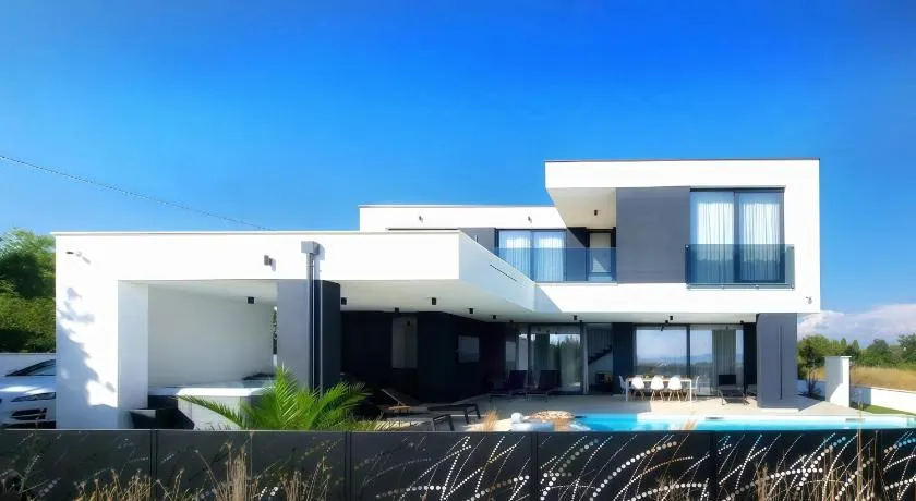 Villa 1 - Image 1