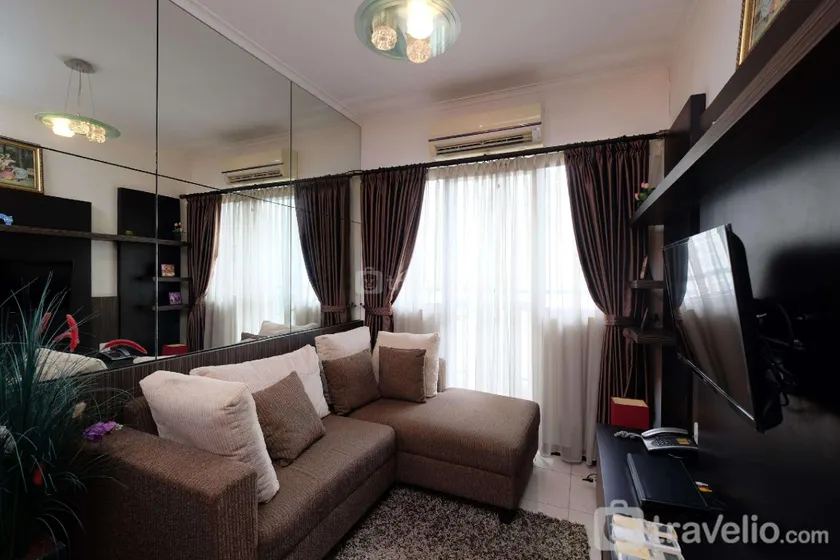 Cozy and Nice 2BR Apartment at Maple Park Sunter By Travelio - Image 1