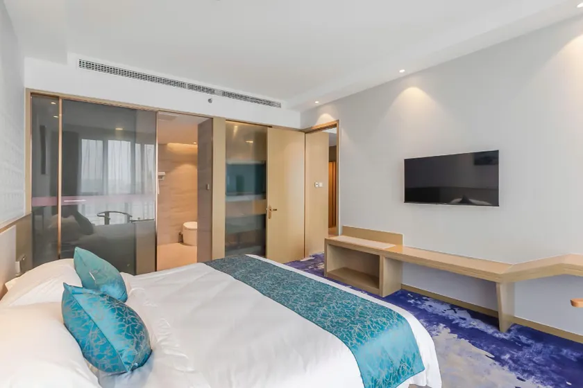 Jindong International Hotel (Dajijia Wanhua Energy Conservation Store) - Image 1