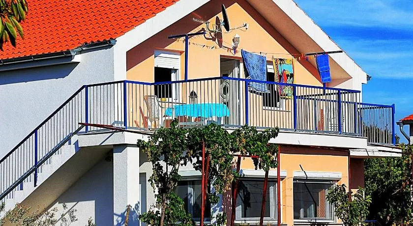Apartment Mary - Image 1