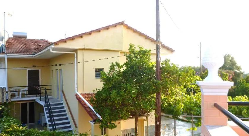 Apartments Giannis Corfu - Image 1