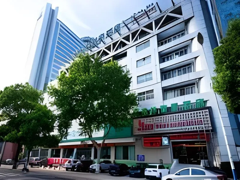 GreenTree Inn Zhangjiagang Yangshe Old Street Stadium - Image 1