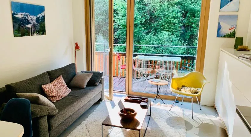 Ferienwohnung 3,5 Zimmer direkt an Ski- und Bikepiste - Image 1