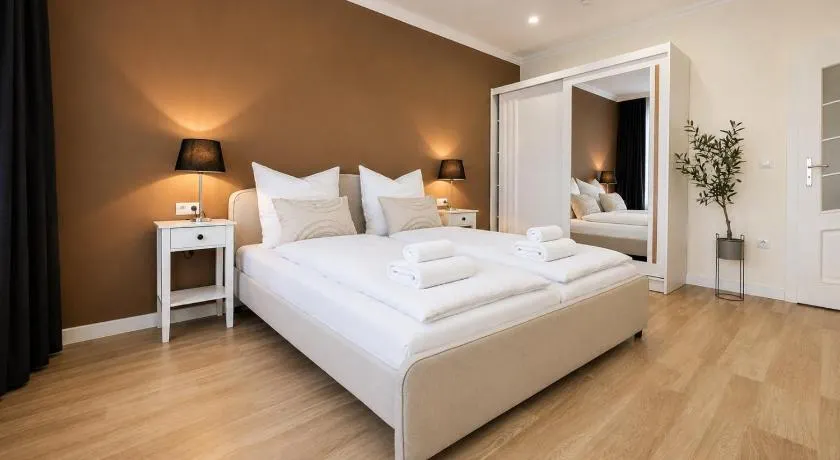 YFB I 130m2 Designwohnung mit 2 Bädern - Image 1