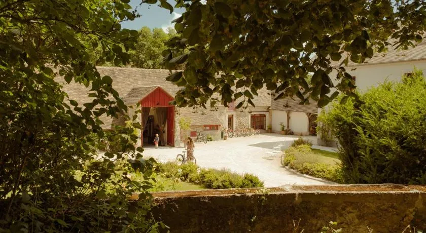Le Barn - Image 1