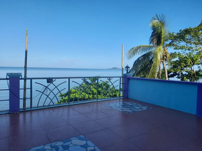 MIKA ROA BEACH HOUSE - Image 1