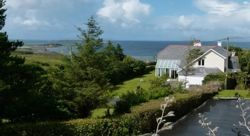Ocean Lodge B&B - Image 1
