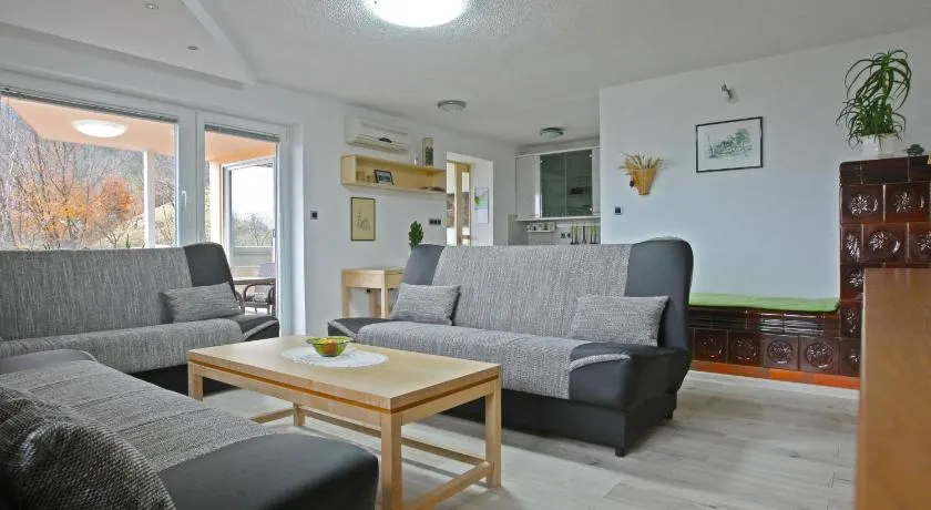 Apartma Metka Leše Tržič - Image 1