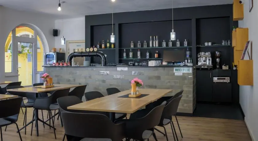 HBH Bajor Sörház Sólyomfészek Panzió - Image 1