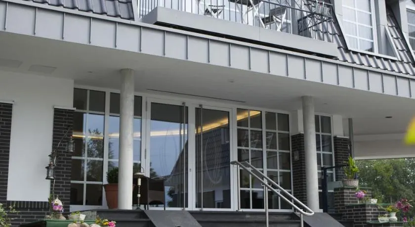 Hotel Lange - Image 1