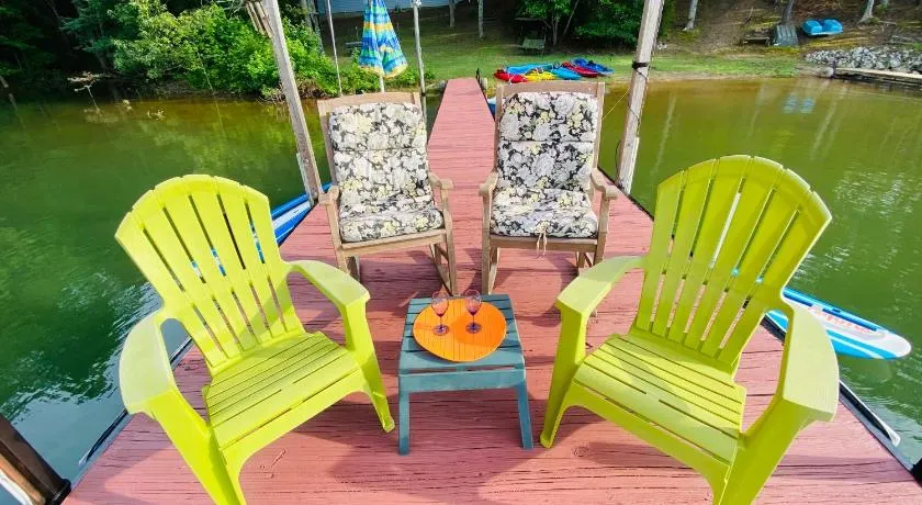 Paradise View Getaway-Dacha - Image 1