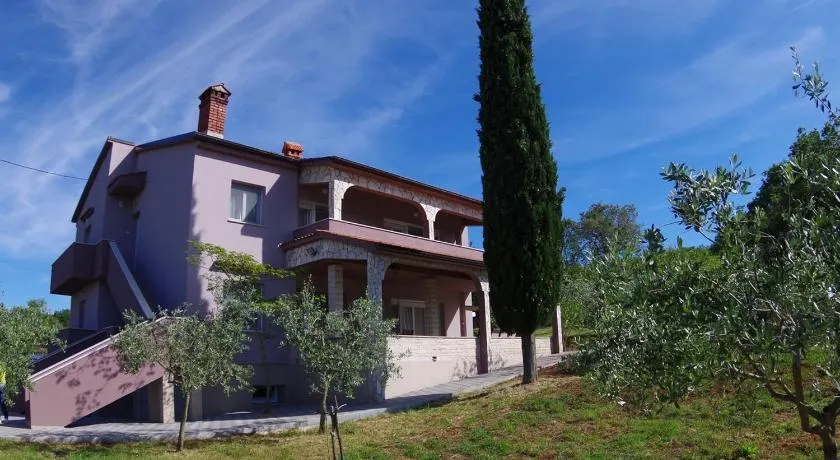 Apartments Nikolina - Image 1