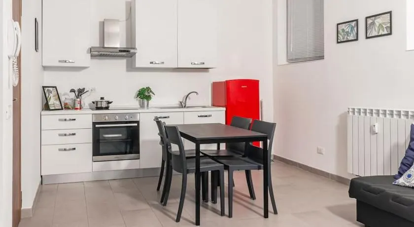 Staurenghi apartment 5 m from city center - Image 1