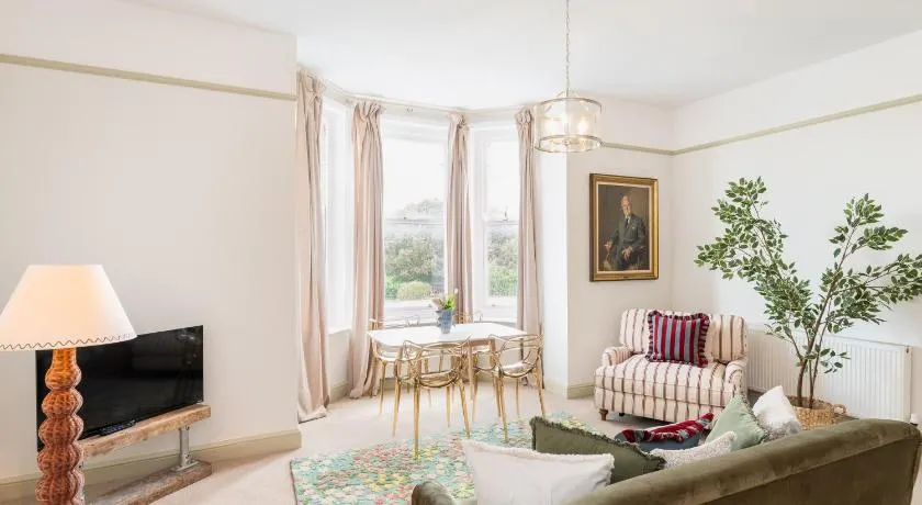 Central Exmouth Flat Sleeps 4 Walk to Beach - Image 1