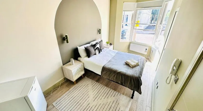 The Gray House - NO 76 - Boutique Stay Experience - Image 1