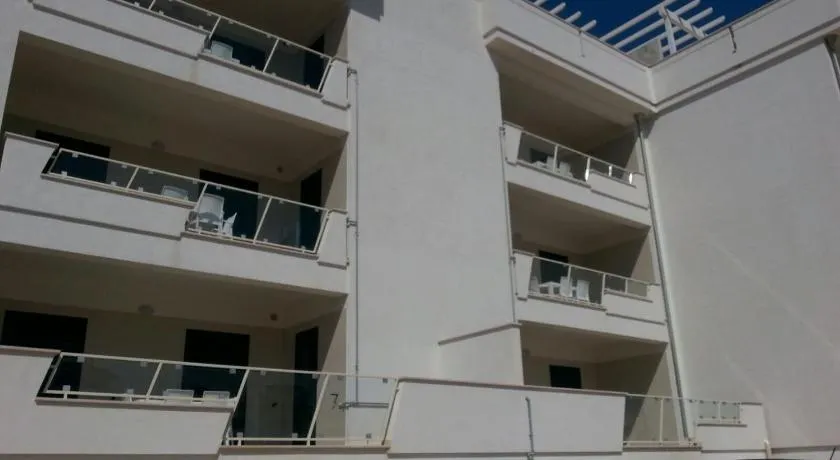 La Rotonda Sul Mare - Image 1