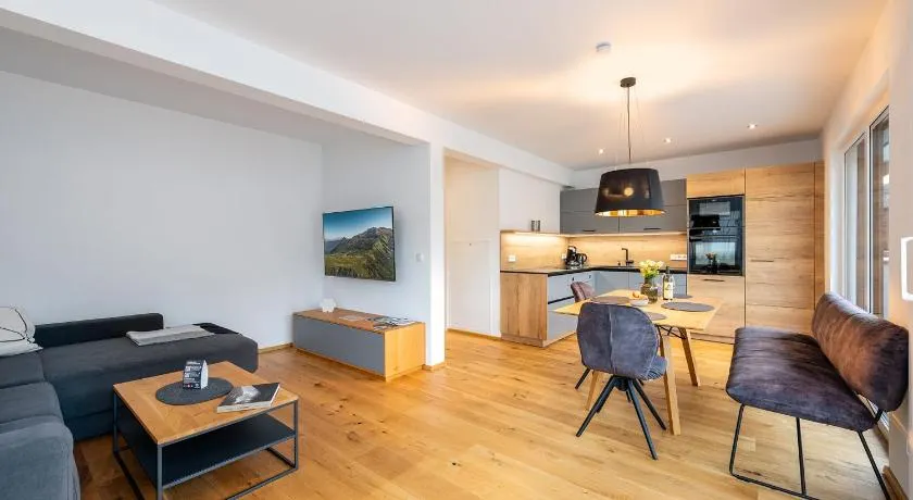 Drei Berge Panorama Suites - by myNests - Image 1