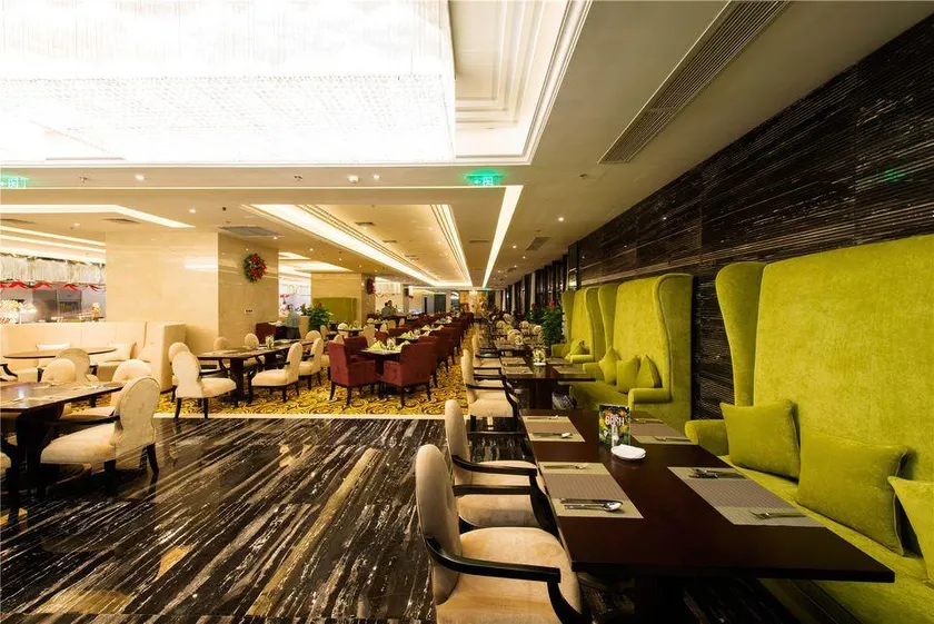 Cheng Du Da Ding Century Plaza Hotel - Image 1