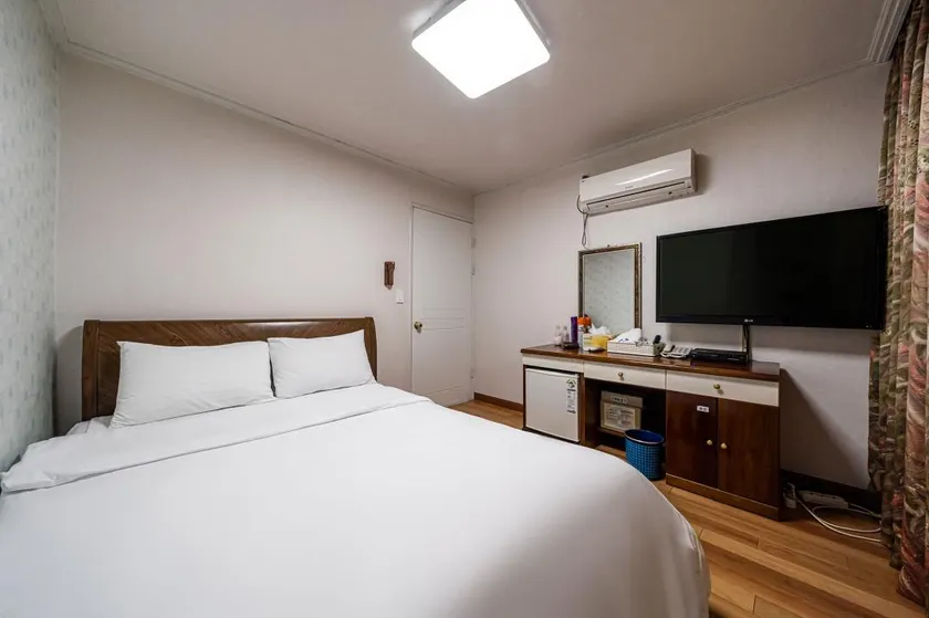 Jeju Samoa Motel - Image 1
