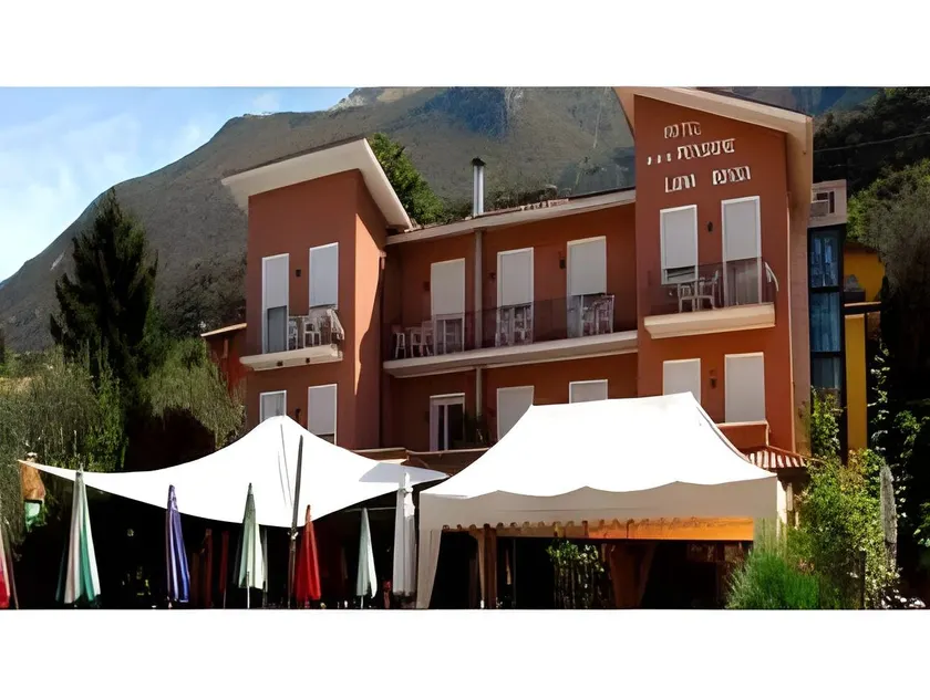 Hotel Luna Rossa - Image 1