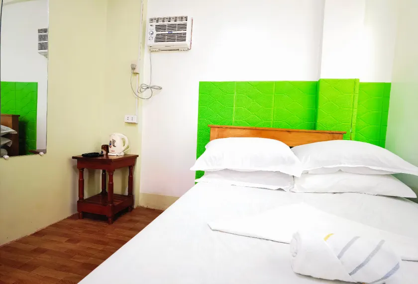 RedDoorz at D128 Lodge Cagayan Valley - Image 1