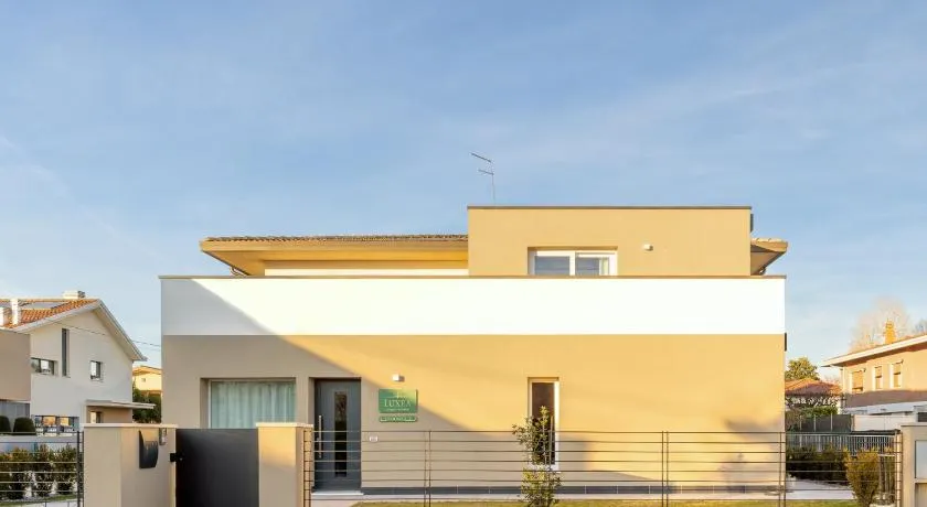 Luxea Guest House - B&B Treviso - Image 1