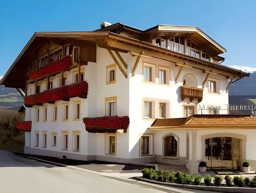 Gartenhotel Maria Theresia - Image 1
