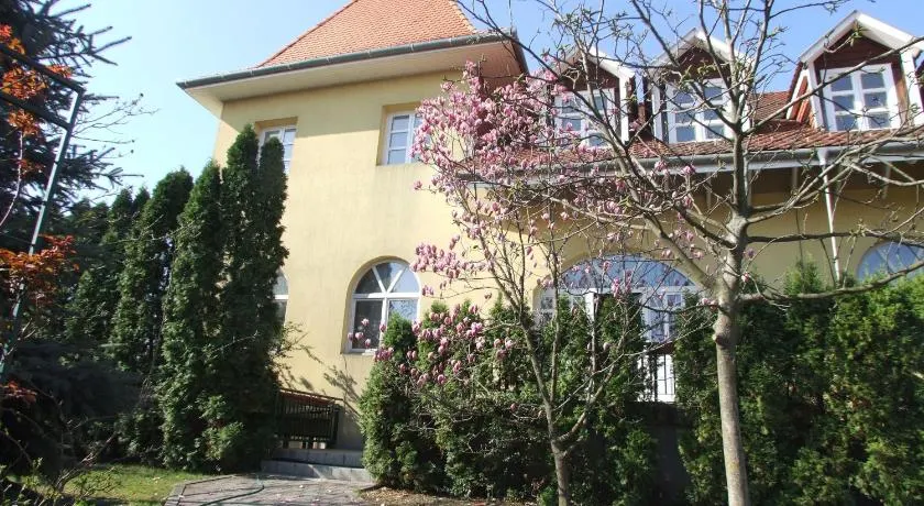 Art Guesthouse - Image 1