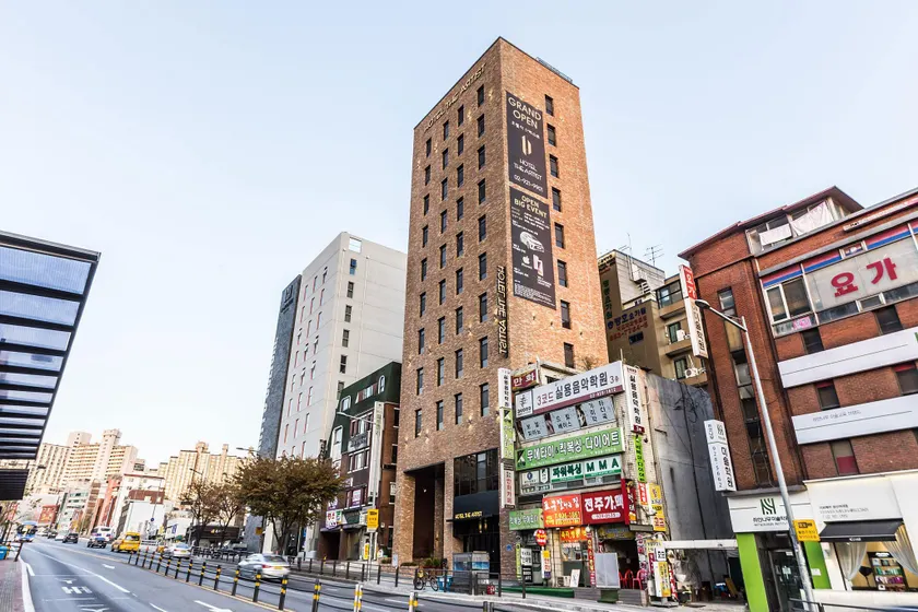 Hotel the Artist Dongdaemun - Image 1