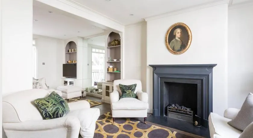 Kinnerton Street by onefinestay - Image 1