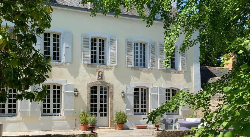 Manoir la Meffrais 1741-Chambres d'hôtes à 3 min de Dinan-Parking Privé - Image 1