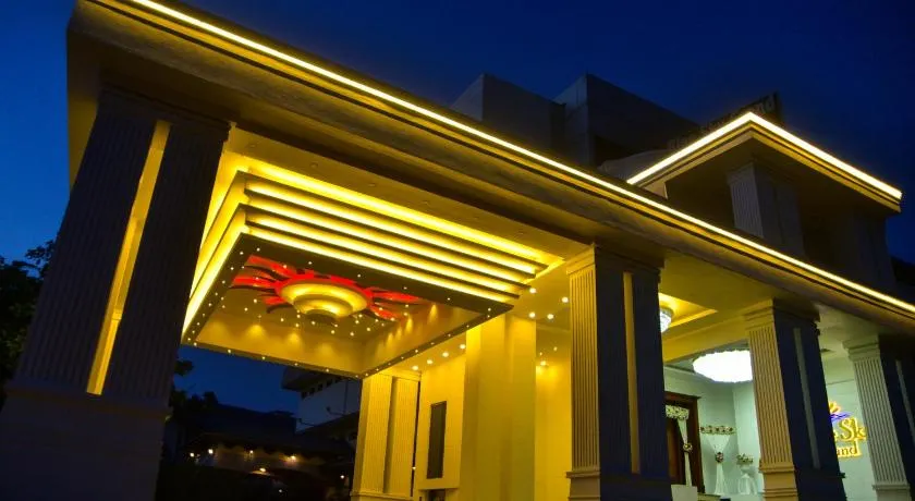 Hotel Blue Sky - Image 1