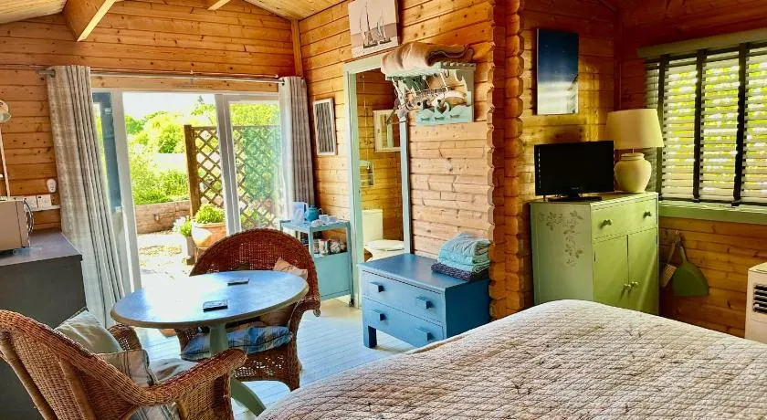 The Log Cabin - Image 1
