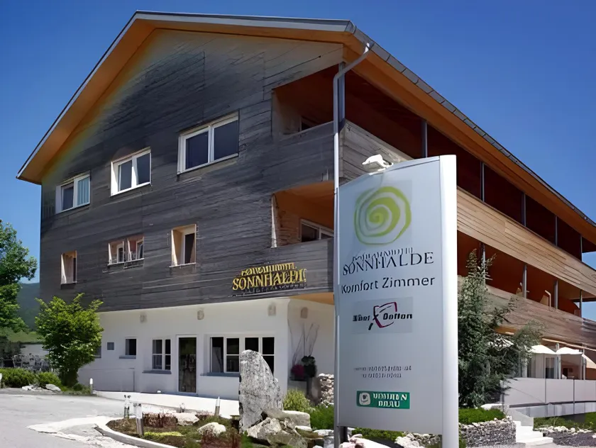 Panoramahotel Sonnhalde - Image 1