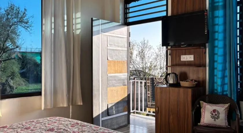 Holistic House - Image 1
