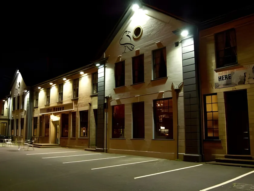 The Raven Hotel - Image 1