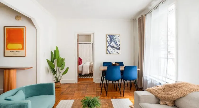 61-2C Prime UES 2BR Newly furnished best value - Image 1