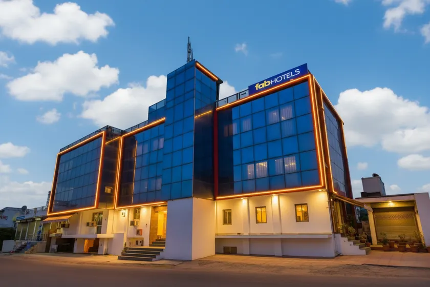FabHotel Fly View - Image 1