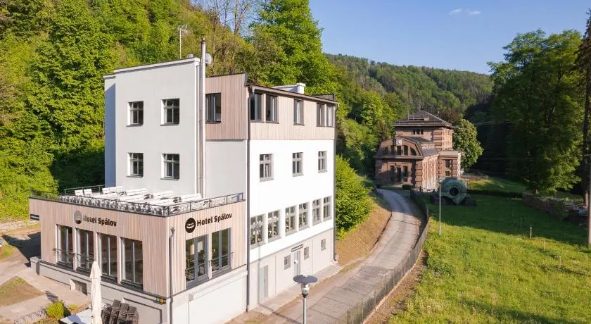 Hotel Spálov - Image 1