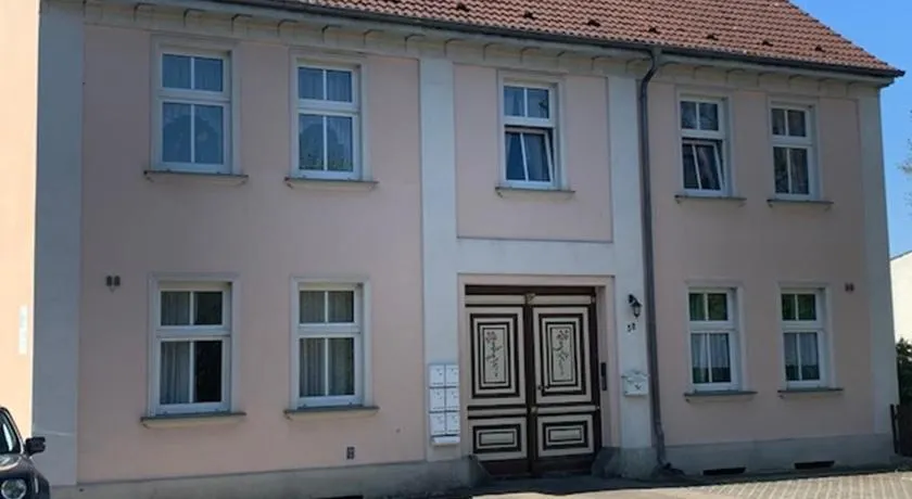 1 Zimmer Wohnung in Trebbin mit PKW Stellplatz - Image 1