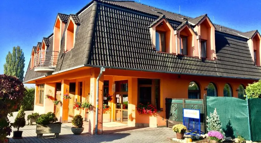 Hotel Senica, Garni - Image 1