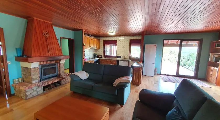 Casa de Castro Laboreiro - Image 1