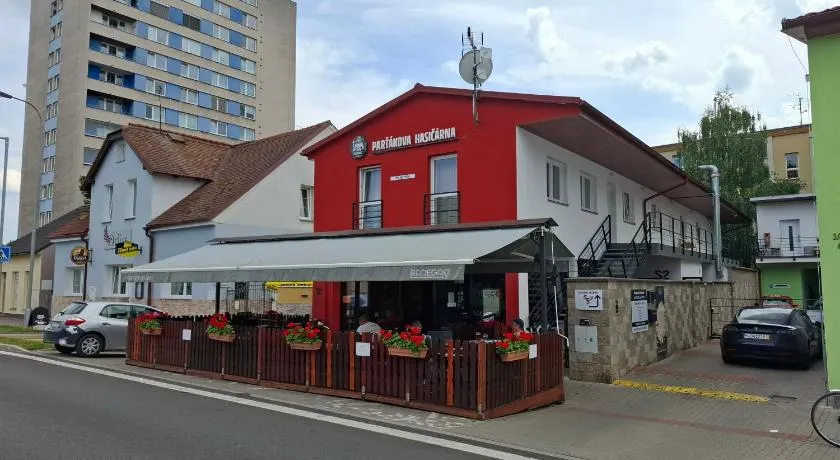 Parťákova Hasičárna & Penzion - Image 1