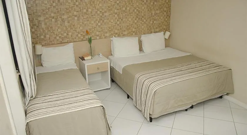 Serra Plaza Hotel - Image 1