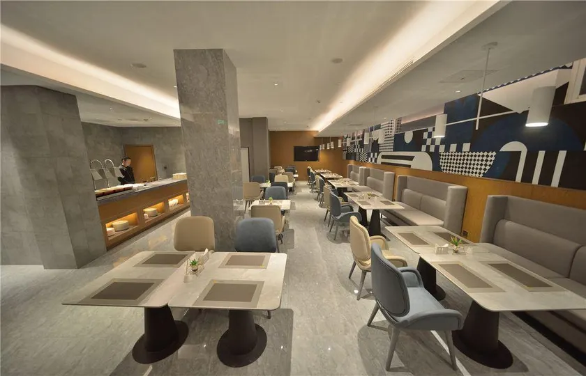 Airui Hotel (Ci Cizhou Museum) - Image 1