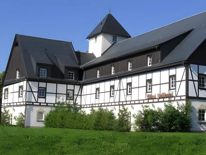 Landhotel Altes Zollhaus - Image 1