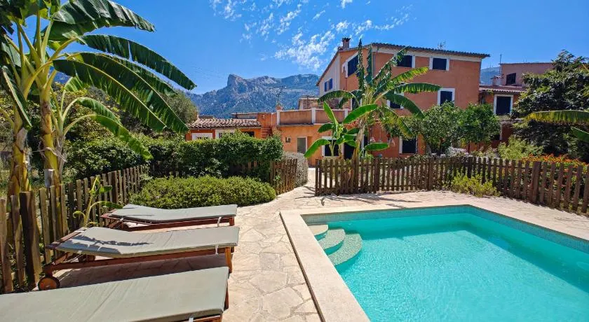 S'abeurada con piscina en Soller - Image 1
