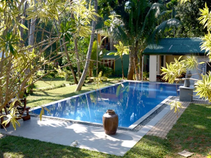 Hostel Residence Bentota - Image 1
